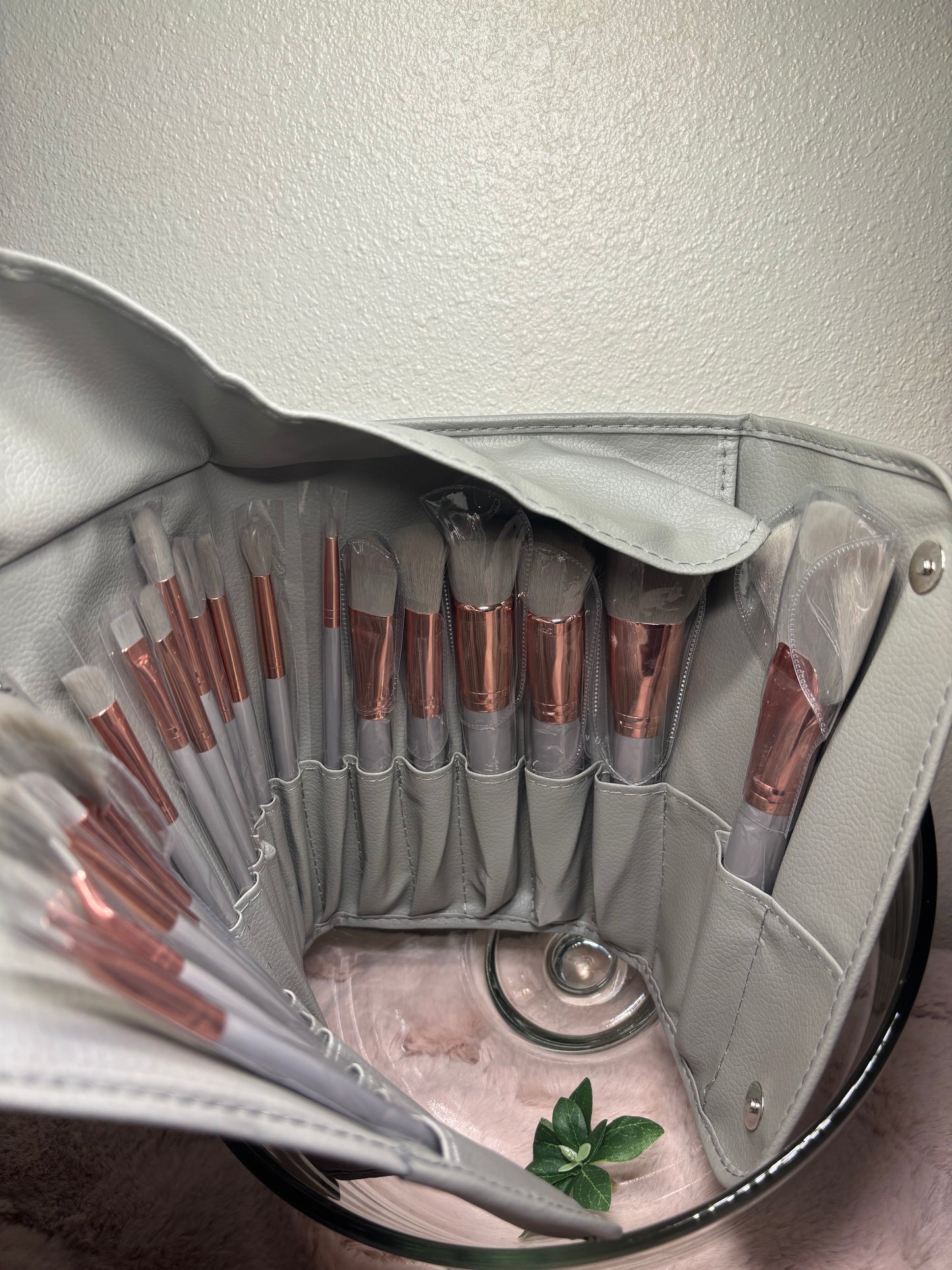 C-Lux Time to Spring 24 PC Natural Collection Makeup Brush Set