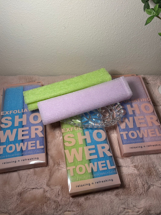 Exfoliating shower towel set