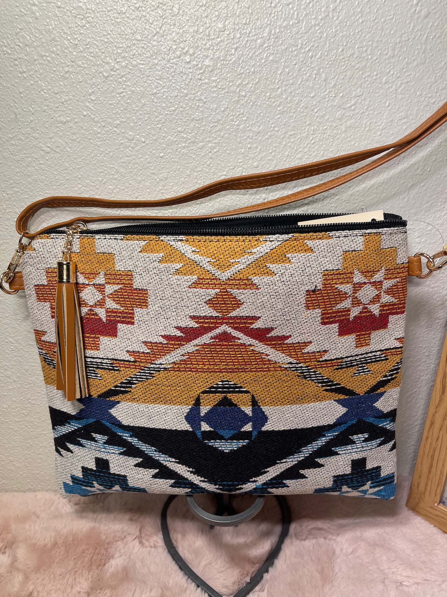 Aztec Print Wristlet Hand Bag
